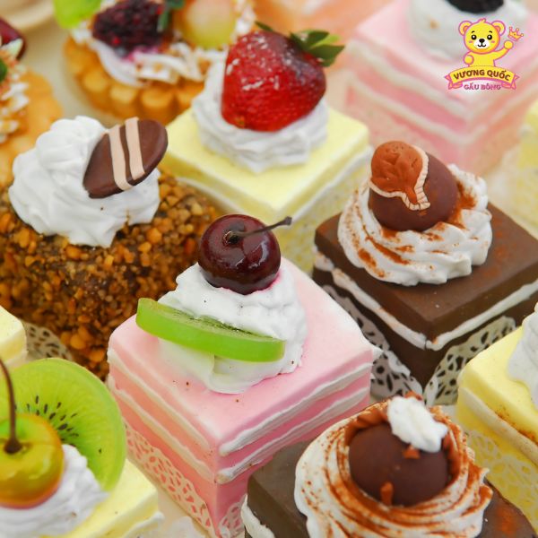 Tặng bánh ngọt tự làm