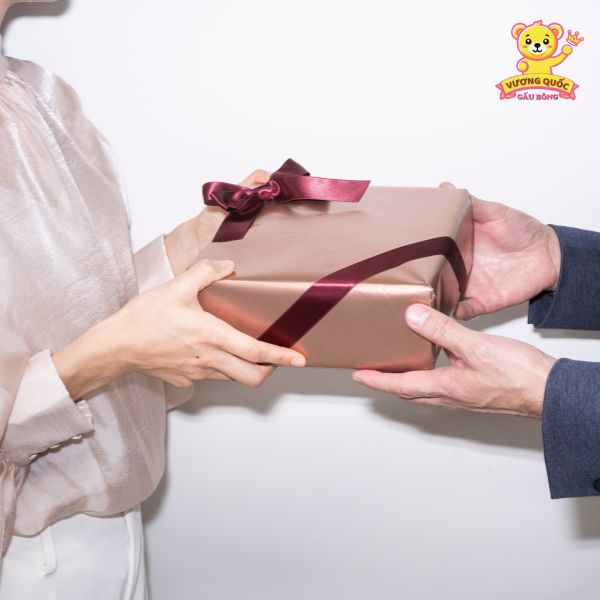 Cách tặng quà để ghi điểm tuyệt đối