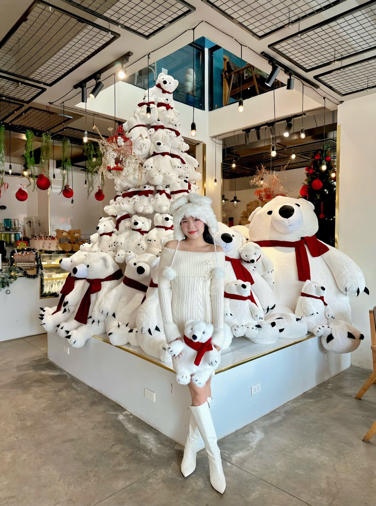 Nhiều kích thước gấu Tuyết Bắc Cực decor tại Vương Quốc Gấu Bông